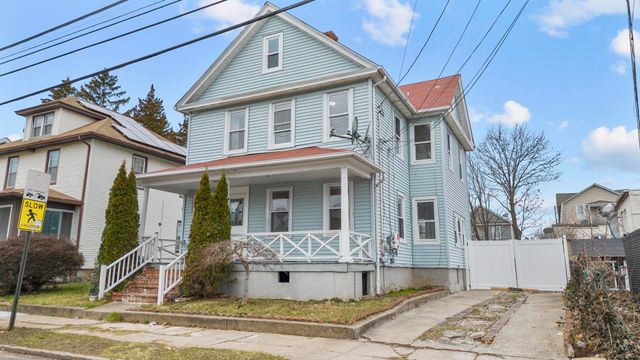 26 Woodmont Avenue, Bridgeport, CT 06606