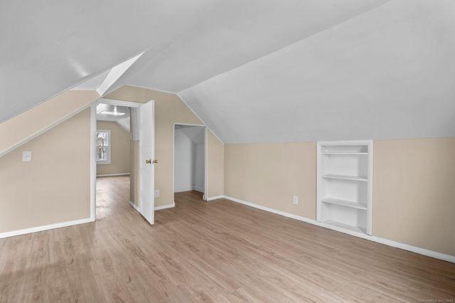 26 Woodmont Avenue, Bridgeport, CT 06606