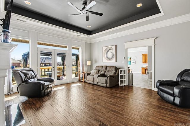 5015 Caribbean Drive W, Benton, AR 72019