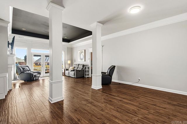 5015 Caribbean Drive W, Benton, AR 72019