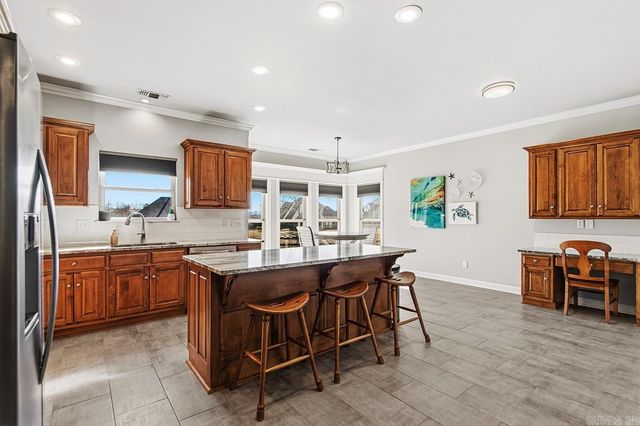 5015 Caribbean Drive W, Benton, AR 72019