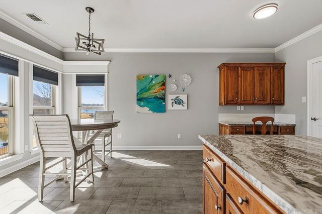 5015 Caribbean Drive W, Benton, AR 72019