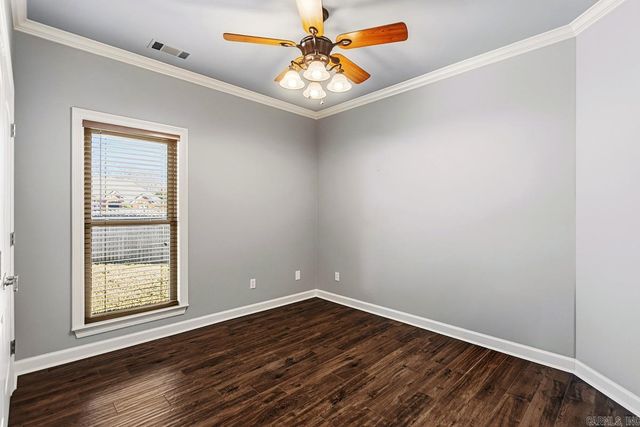 5015 Caribbean Drive W, Benton, AR 72019