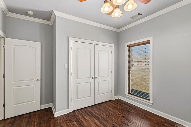 5015 Caribbean Drive W, Benton, AR 72019