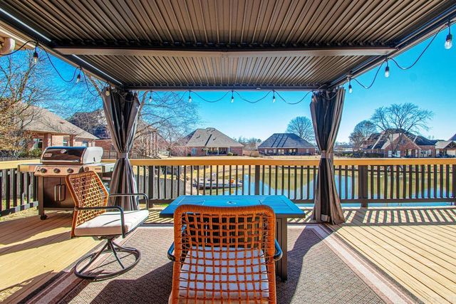 5015 Caribbean Drive W, Benton, AR 72019