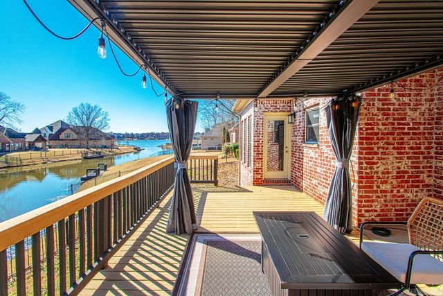 5015 Caribbean Drive W, Benton, AR 72019