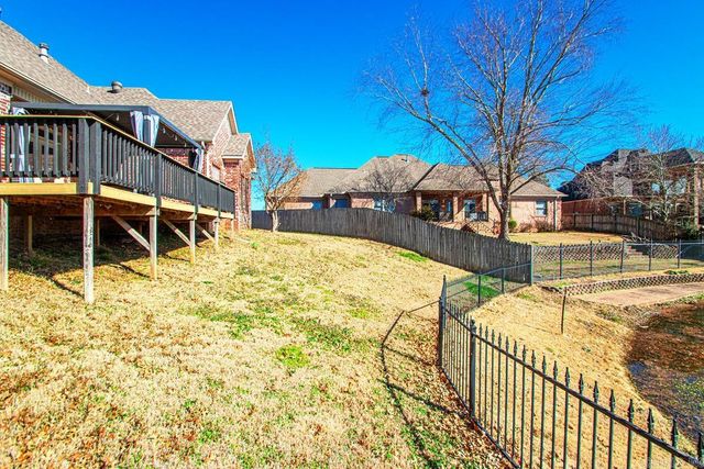5015 Caribbean Drive W, Benton, AR 72019