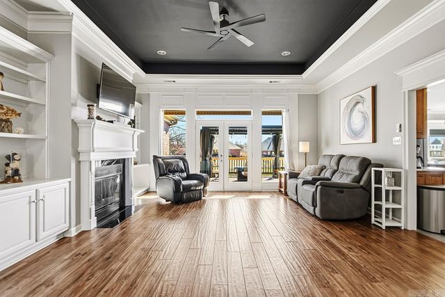 5015 Caribbean Drive W, Benton, AR 72019