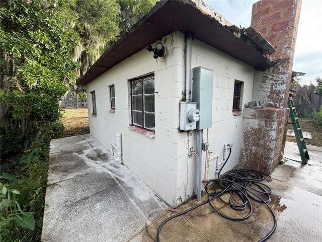 12703 CR-48, Astatula, FL 34705