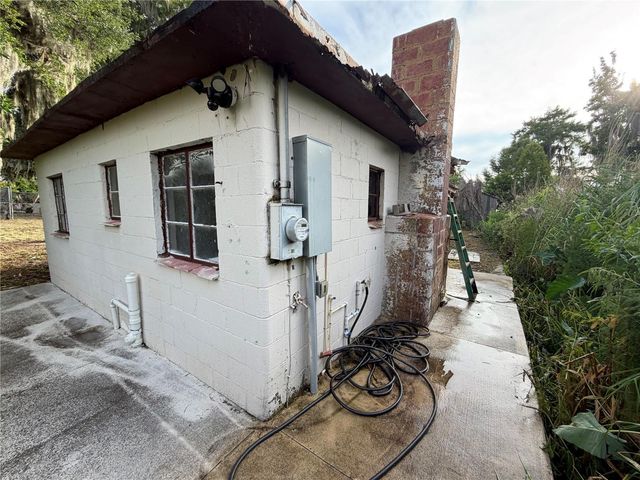 12703 CR-48, Astatula, FL 34705