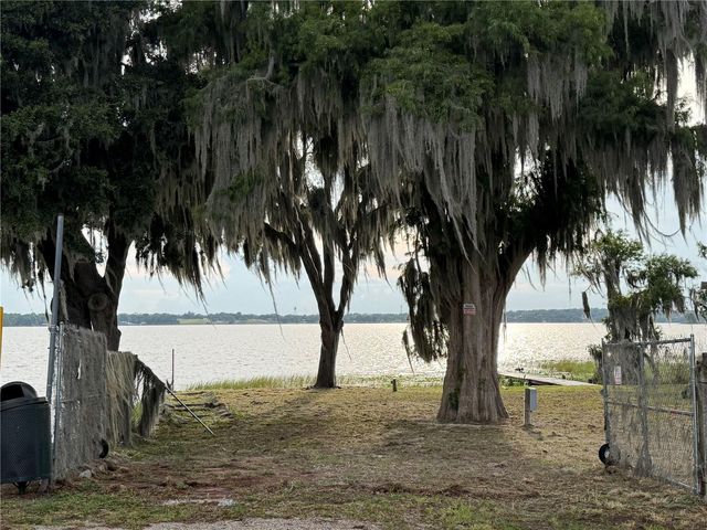 12703 CR-48, Astatula, FL 34705