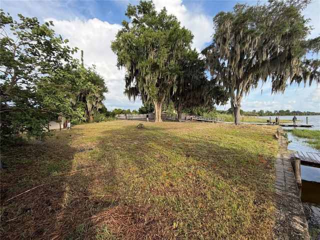 12703 CR-48, Astatula, FL 34705