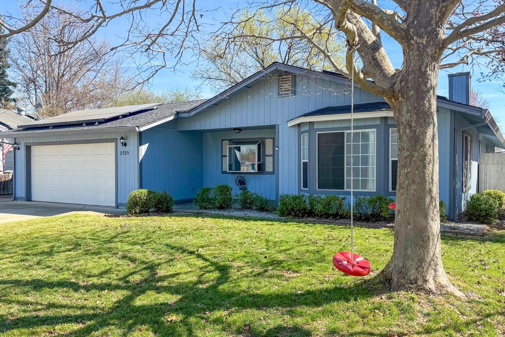 2705 Limestone Court, Anderson, CA 96007