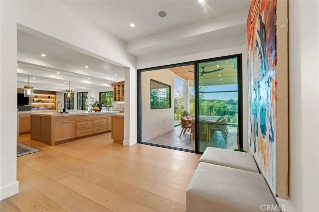 4017 Nogales, Tarzana, CA 91356