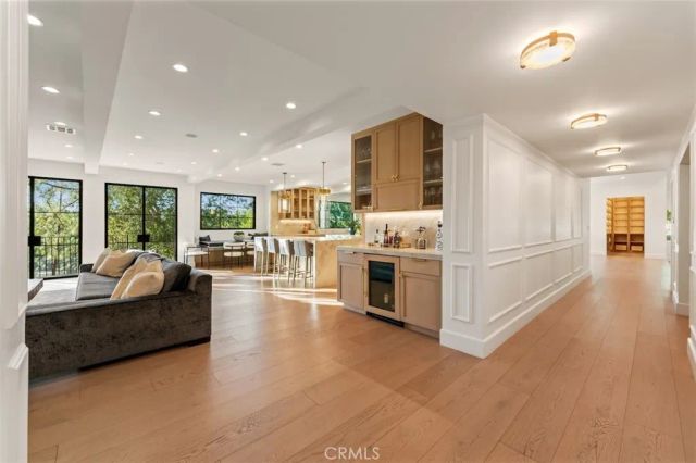 4017 Nogales, Tarzana, CA 91356