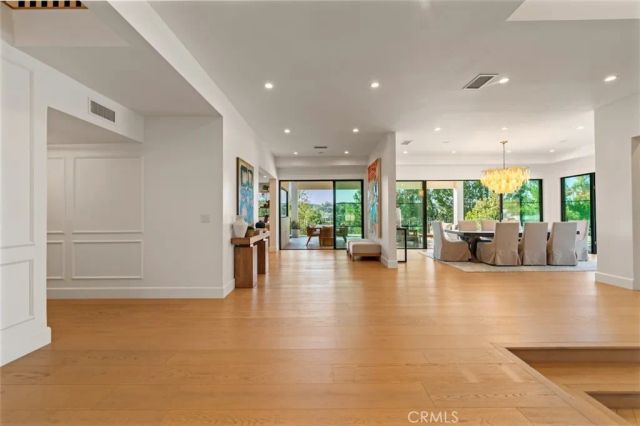 4017 Nogales, Tarzana, CA 91356