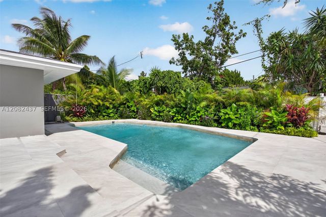 1215 NE 110th St, Miami, FL 33161