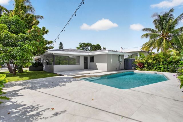 1215 NE 110th St, Miami, FL 33161