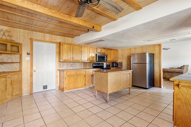 110 John Street, Liberty, TX 77575