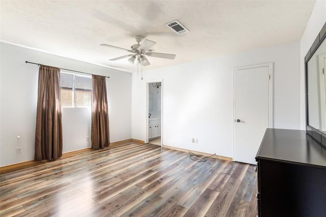 110 John Street, Liberty, TX 77575