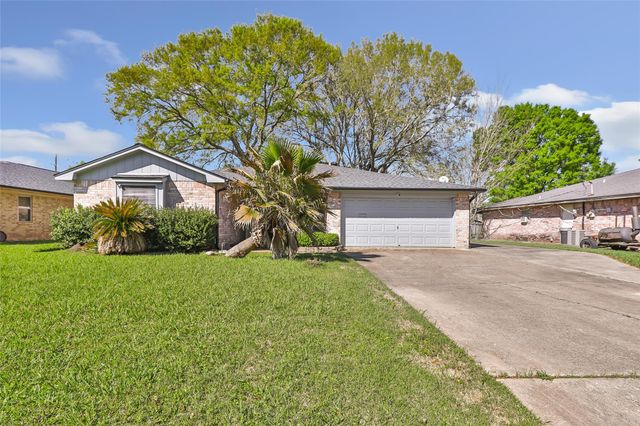 110 John Street, Liberty, TX 77575