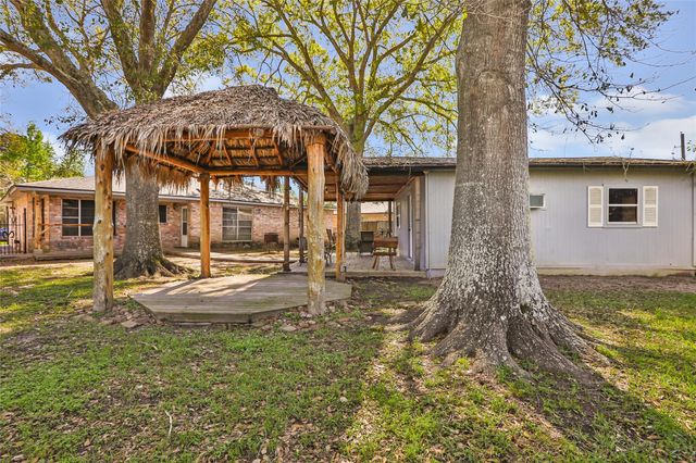 110 John Street, Liberty, TX 77575