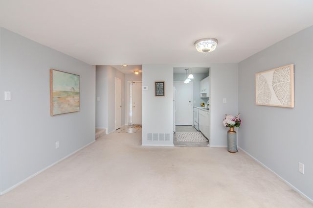 3017 Lakehaven Court, Ann Arbor, MI 48105
