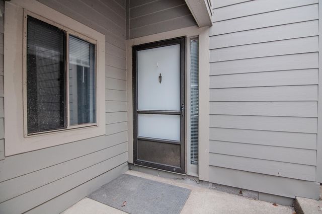 3017 Lakehaven Court, Ann Arbor, MI 48105