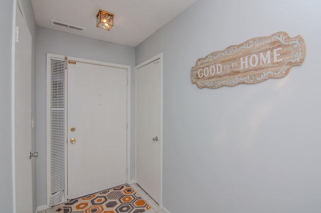 3017 Lakehaven Court, Ann Arbor, MI 48105