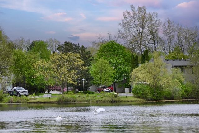 3017 Lakehaven Court, Ann Arbor, MI 48105