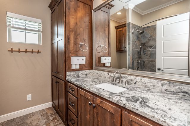 245 Mcdaniel Road, Tioga, TX 76271