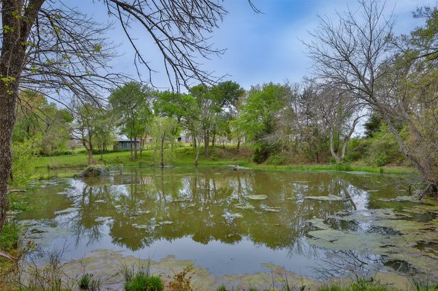 245 Mcdaniel Road, Tioga, TX 76271