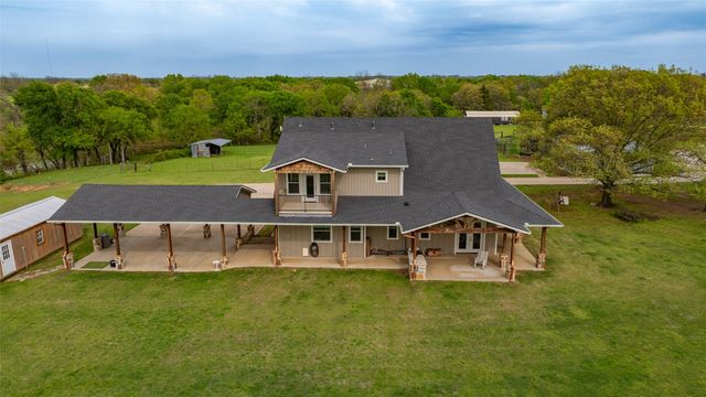245 Mcdaniel Road, Tioga, TX 76271