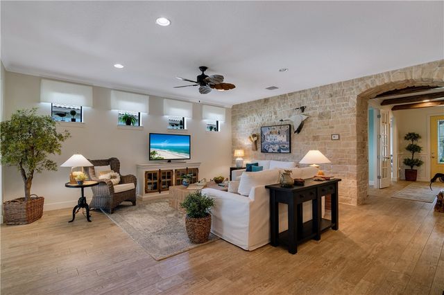 5036 Pendelton Square, Vero Beach, FL 32967