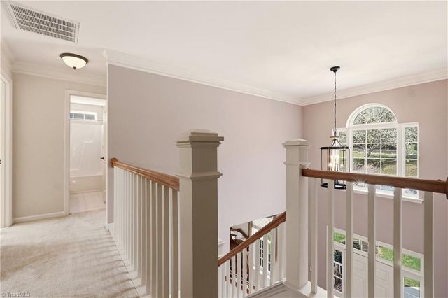 102 Jamestown Oaks Drive, Jamestown, NC 27282