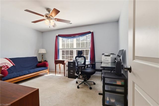 102 Jamestown Oaks Drive, Jamestown, NC 27282