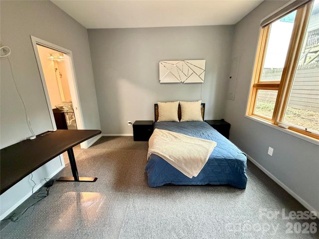 305 Mcninch Street B, Charlotte, NC 28202