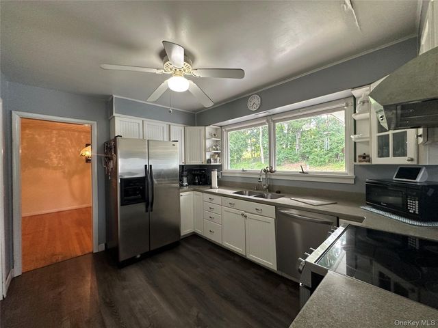 45 Clover Hill Drive, Poughkeepsie, NY 12603