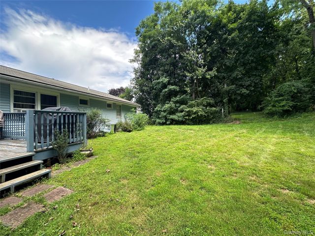 45 Clover Hill Drive, Poughkeepsie, NY 12603
