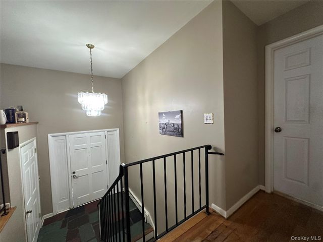 45 Clover Hill Drive, Poughkeepsie, NY 12603