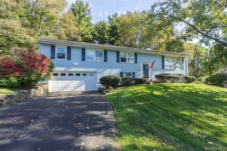 45 Clover Hill Drive, Poughkeepsie, NY 12603
