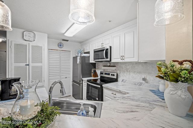 7667 N Wickham Road 302, Melbourne, FL 32940