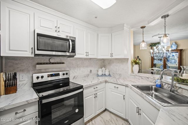 7667 N Wickham Road 302, Melbourne, FL 32940