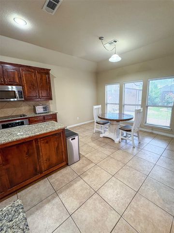 754 Peach Lane, Burleson, TX 76028