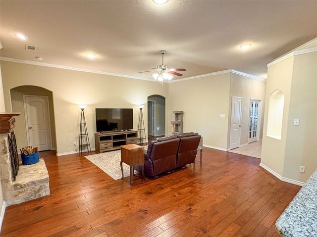 754 Peach Lane, Burleson, TX 76028