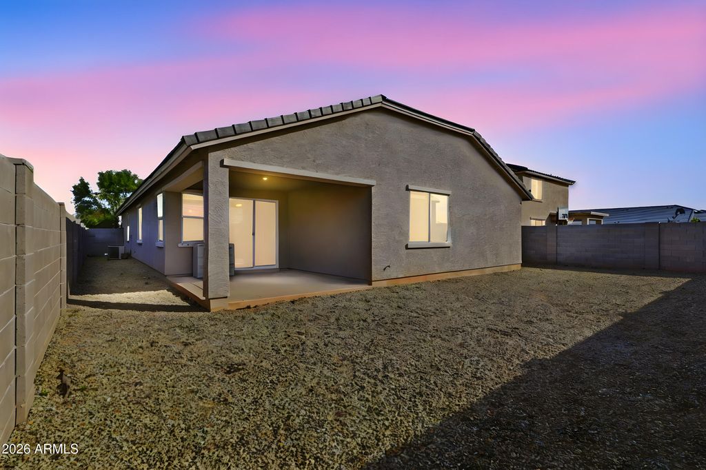 17821 W VILLA HERMOSA Lane, Surprise, AZ 85387 — photo 5