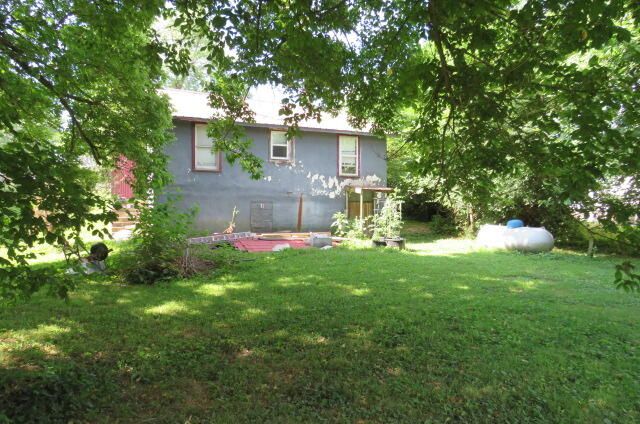 231 E Marshfield Street, Hartville, MO 65667