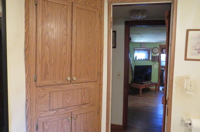 231 E Marshfield Street, Hartville, MO 65667