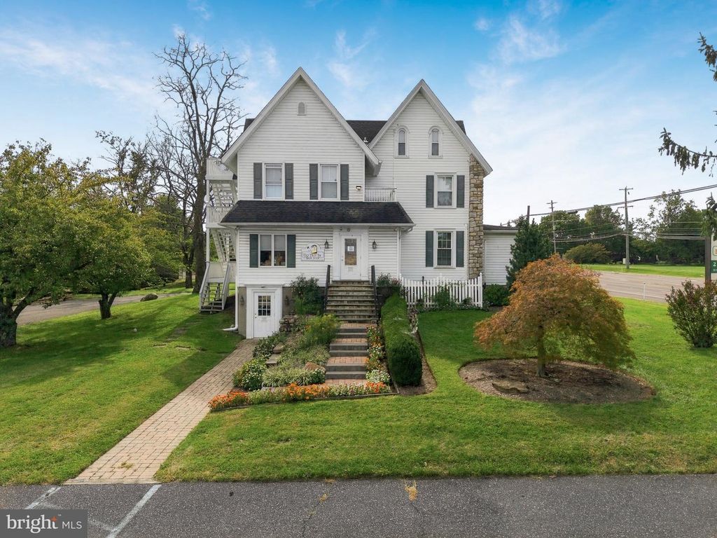 2539 YORK RD, Jamison, PA 18929 — photo 2