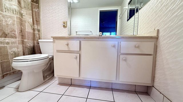 3030 Farnham O, Deerfield Beach, FL 33442